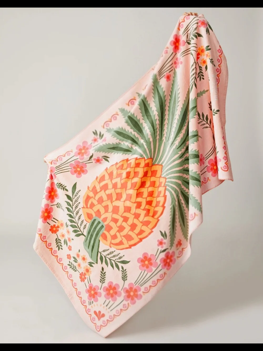 Spartina Pink Pineapple Print Beach Towel-NWT